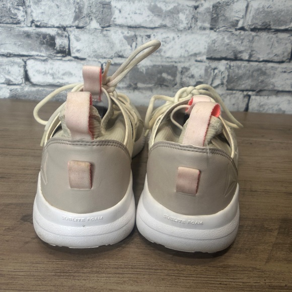 GUC Reebok Women’s Cardio Motion Cross Trainer Beige and Pink Casual Size 9 - Picture 4 of 13
